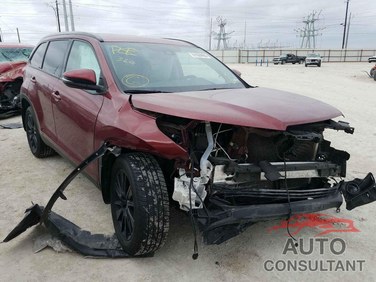 TOYOTA HIGHLANDER 2019 - 5TDJZRFH0KS624019