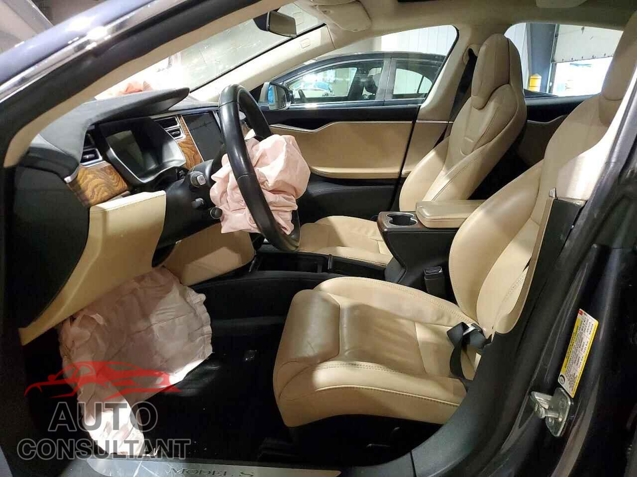 TESLA MODEL S 2017 - 5YJSA1E25HF199016