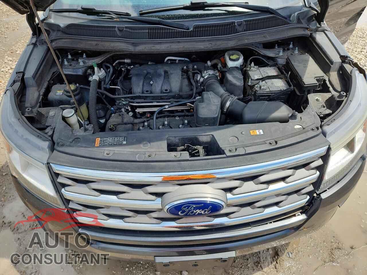 FORD EXPLORER 2018 - 1FM5K7D8XJGB85168