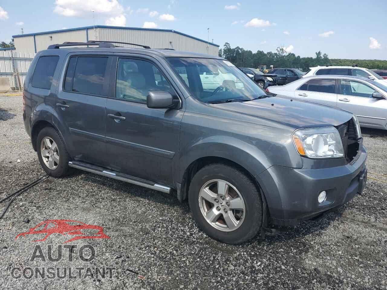 HONDA PILOT 2011 - 5FNYF4H50BB024604