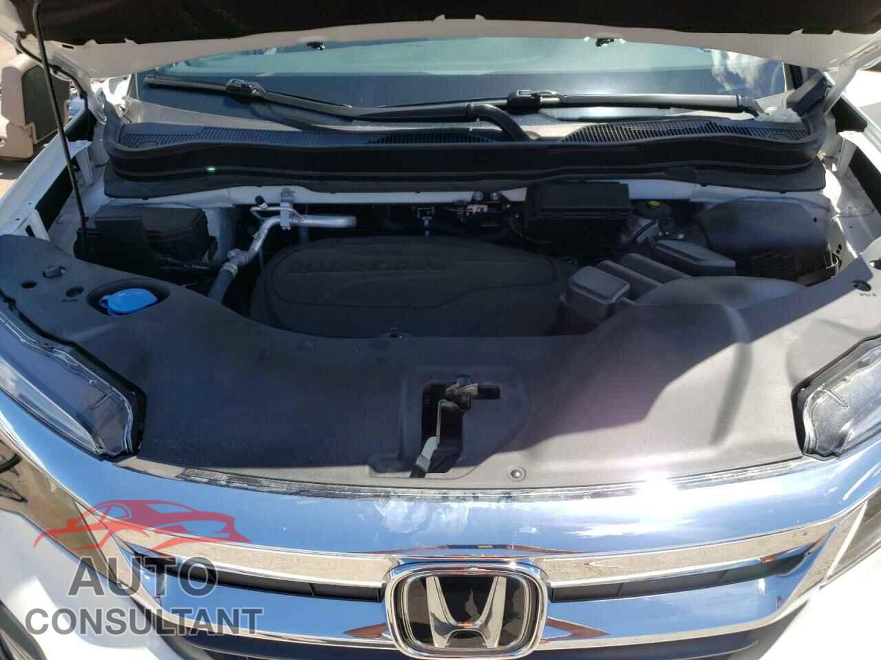HONDA PILOT 2021 - 5FNYF5H58MB028876