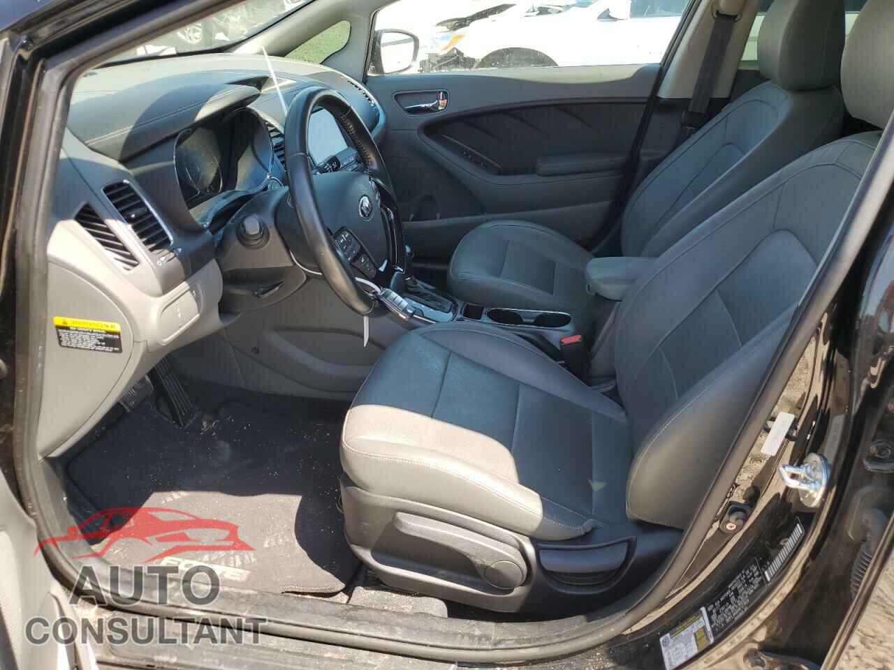 KIA FORTE 2017 - 3KPFL4A86HE127819