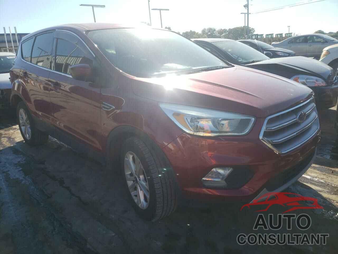FORD ESCAPE 2017 - 1FMCU0GD3HUC59902
