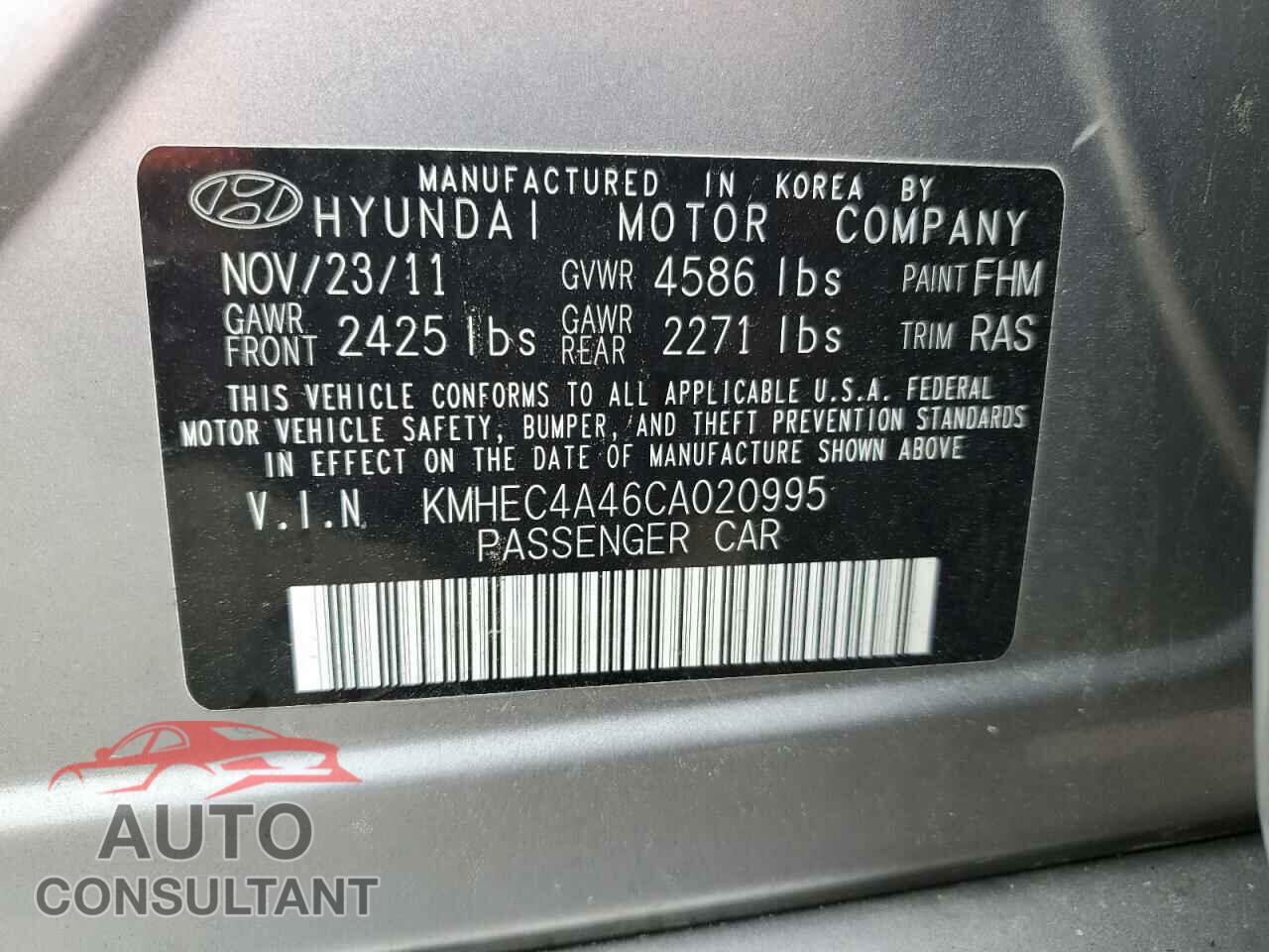 HYUNDAI SONATA 2012 - KMHEC4A46CA020995
