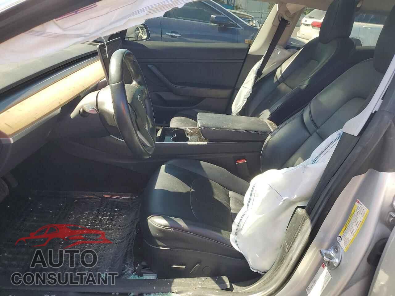 TESLA MODEL 3 2018 - 5YJ3E1EA5JF007003
