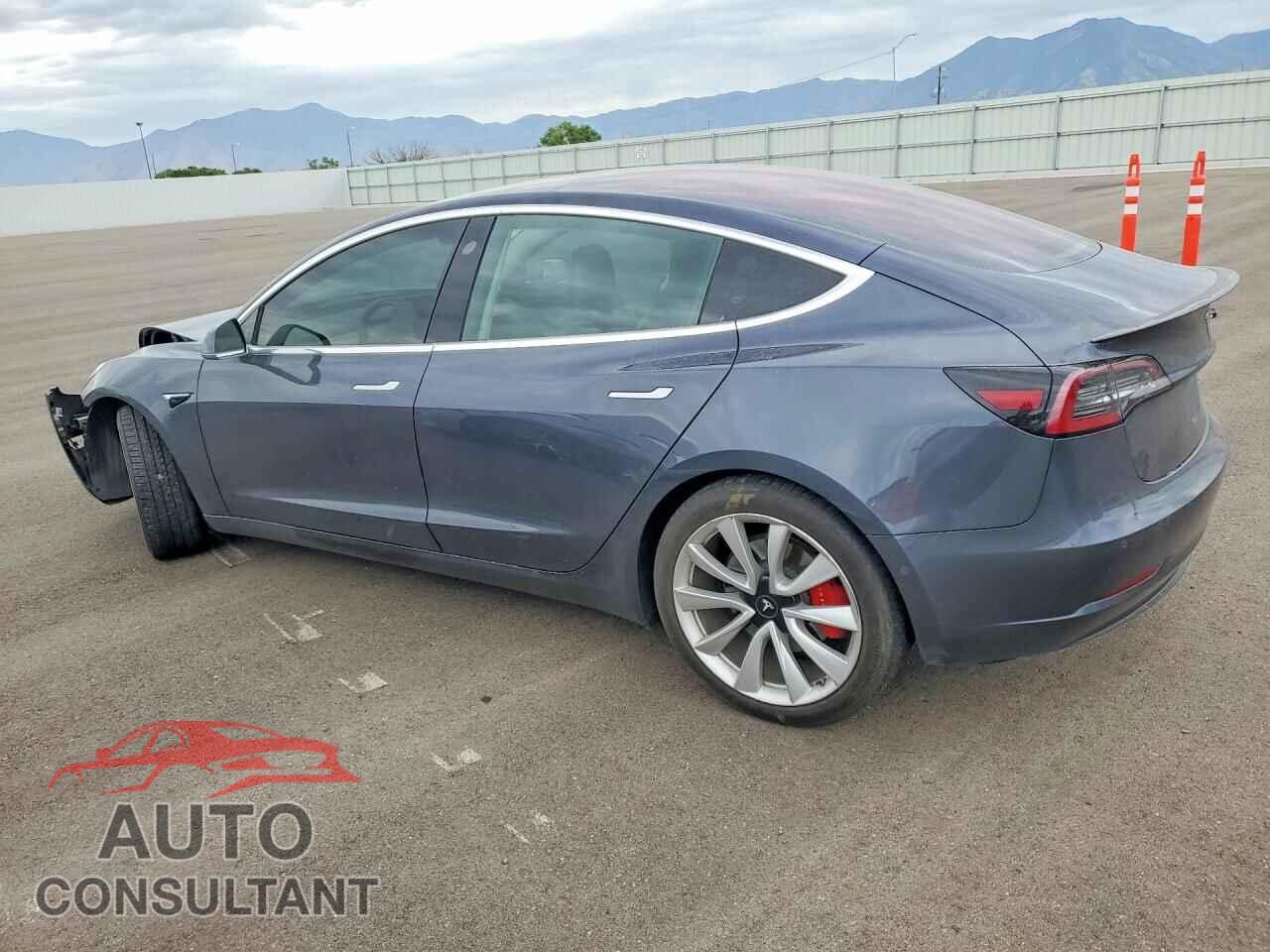 TESLA MODEL 3 2018 - 5YJ3E1EB7JF151418