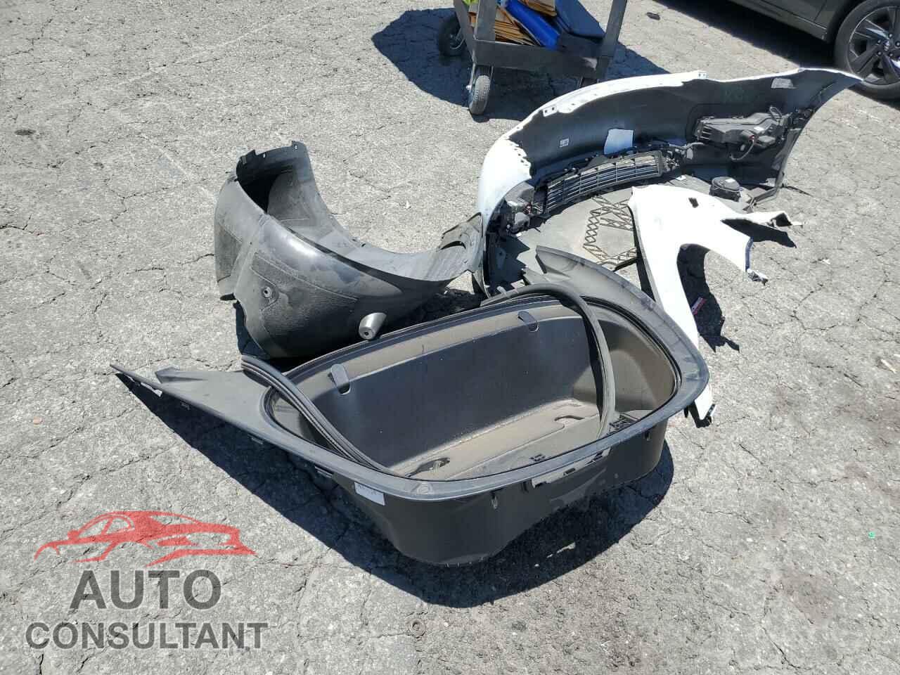 TESLA MODEL 3 2022 - 5YJ3E1EB8NF136917