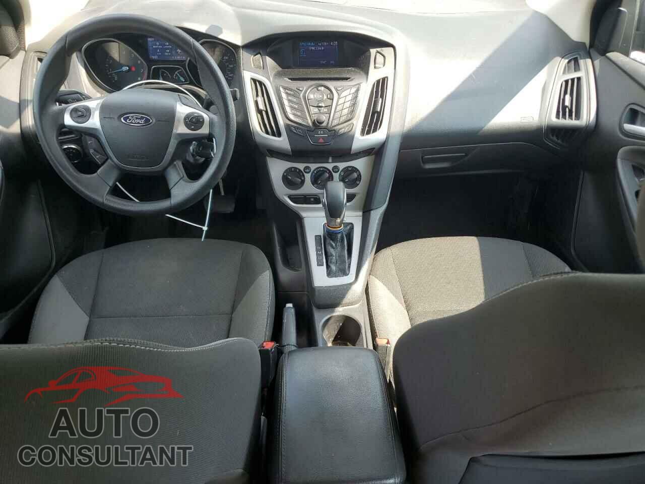 FORD FOCUS 2014 - 1FADP3F2XEL150443