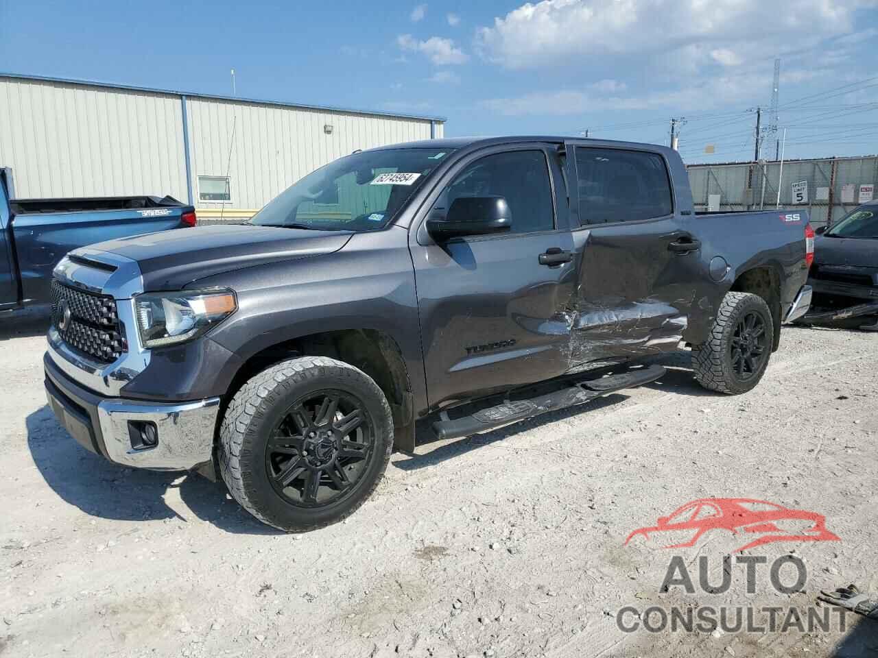 TOYOTA TUNDRA 2019 - 5TFEM5F13KX138407