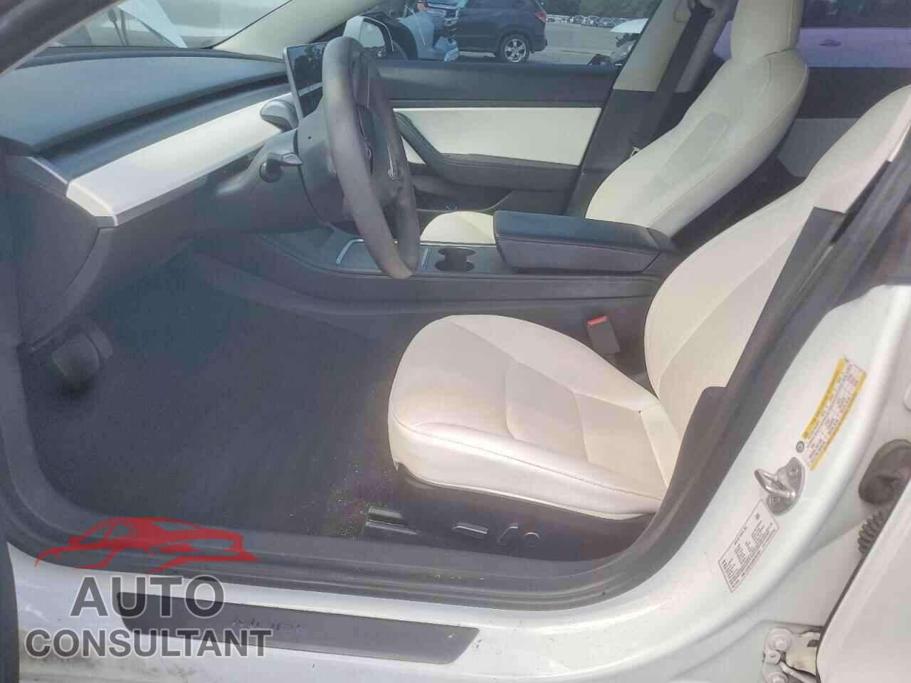 TESLA MODEL 3 2021 - 5YJ3E1EA8MF851881