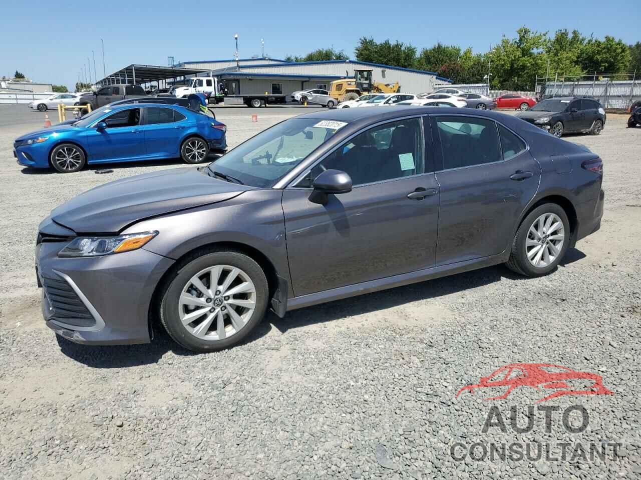 TOYOTA CAMRY 2022 - 4T1C11AK4NU714239