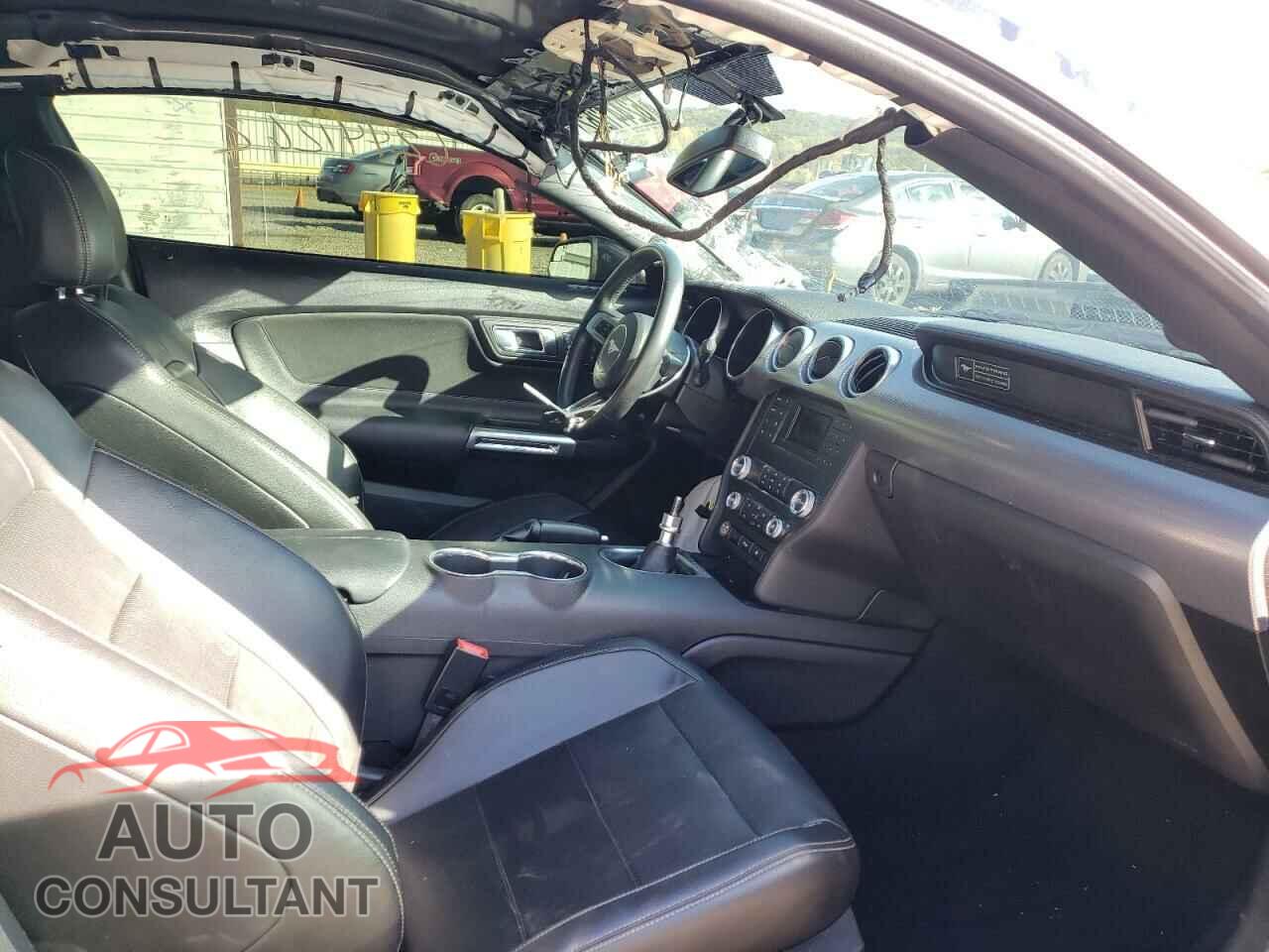 FORD MUSTANG 2020 - 1FA6P8CF6L5123562