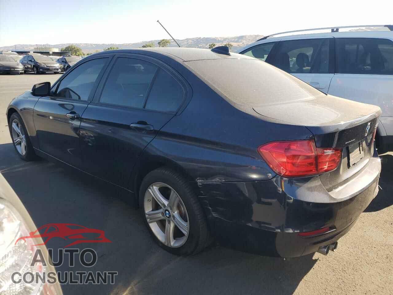 BMW 3 SERIES 2013 - WBA3A5C52DF353760