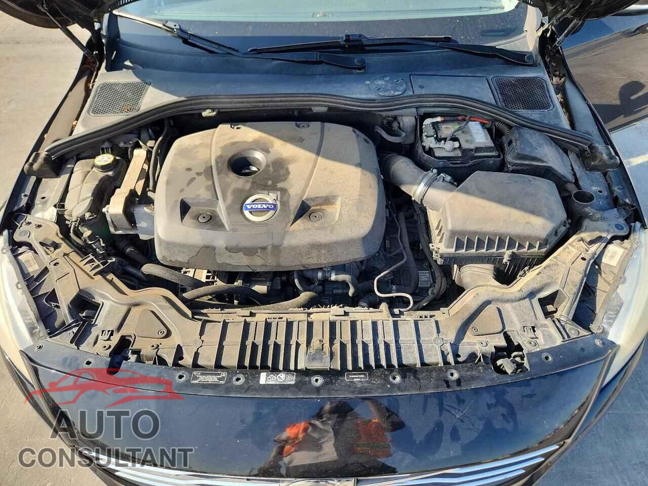 VOLVO S60 2015 - YV140MFB6F1313178