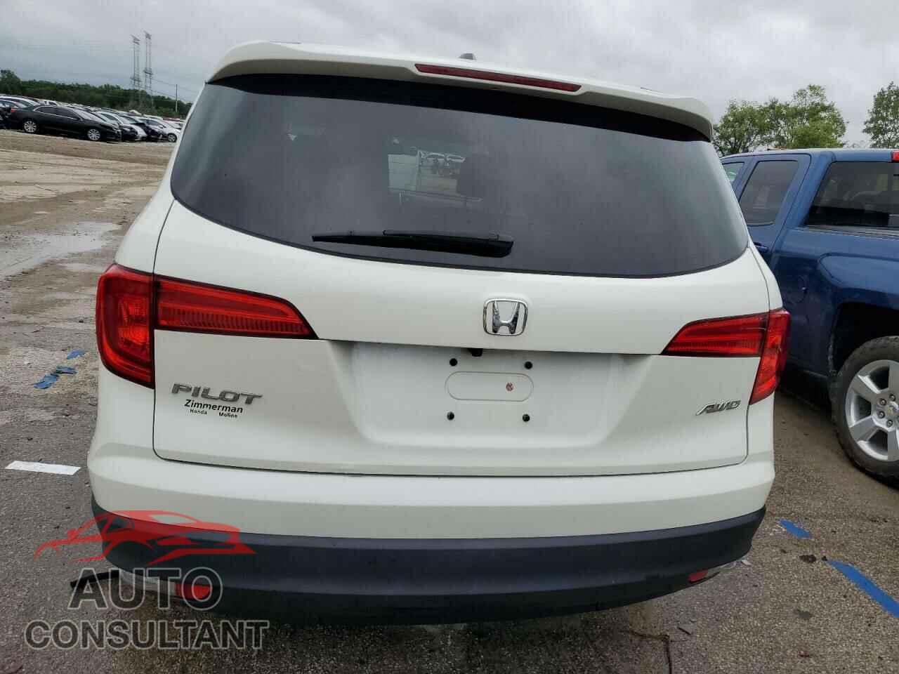 HONDA PILOT 2018 - 5FNYF6H50JB004637