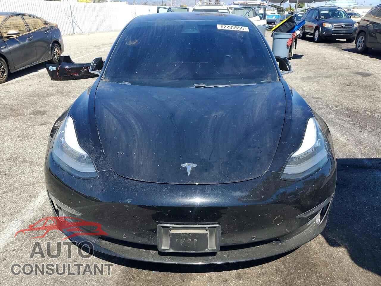 TESLA MODEL 3 2018 - 5YJ3E1EA2JF123307
