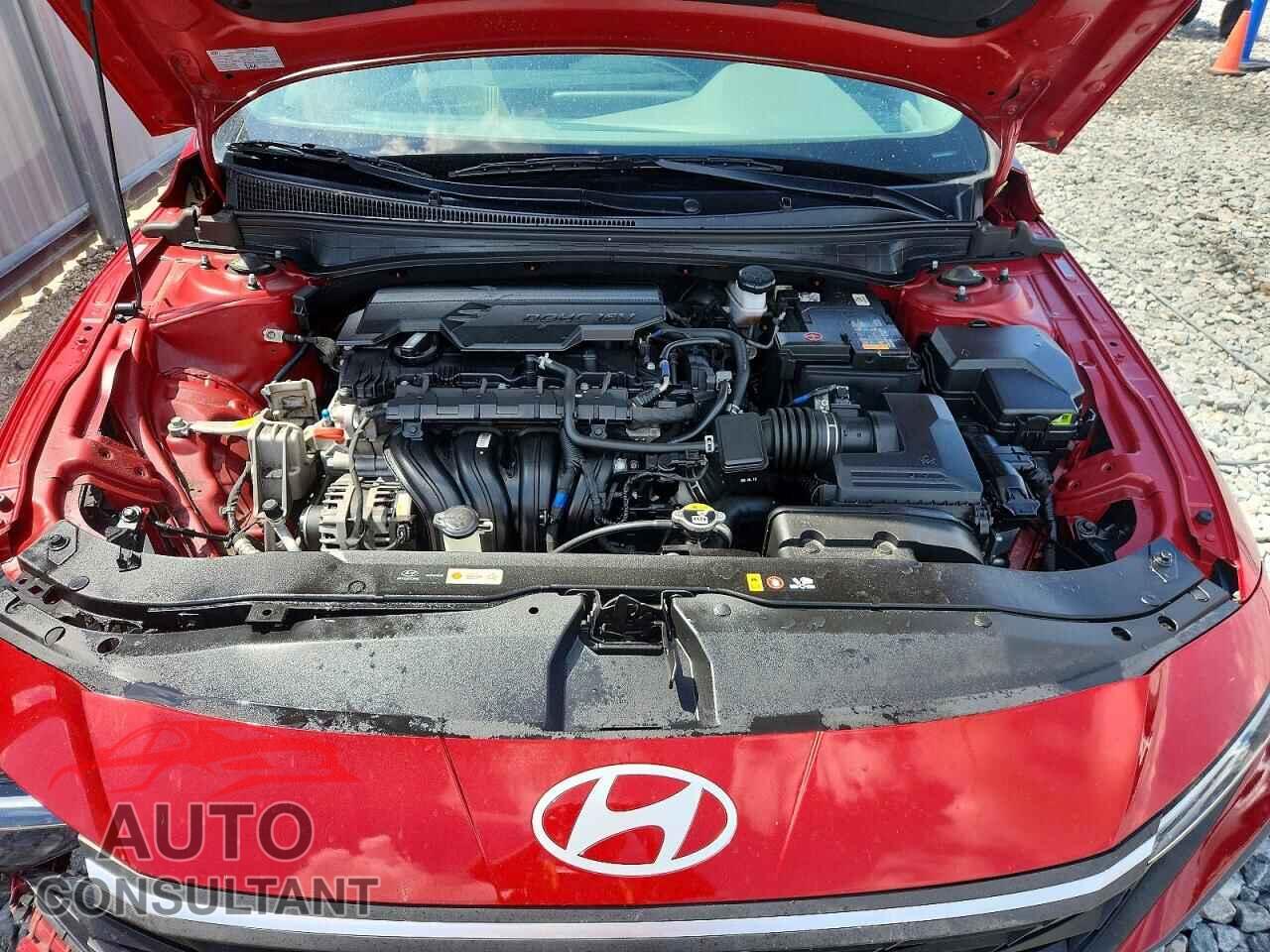 HYUNDAI ELANTRA 2024 - KMHLM4DG9RU839985