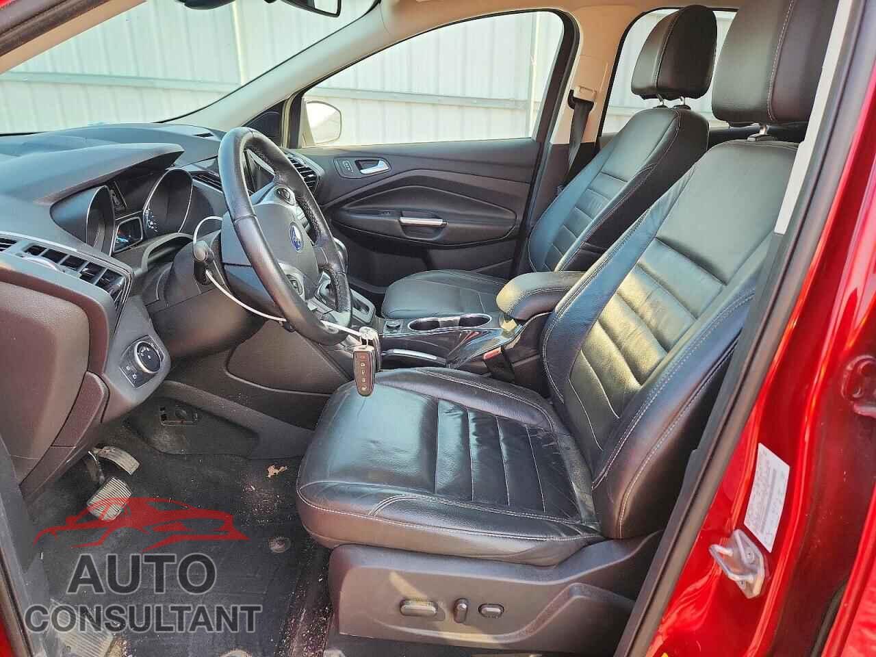 FORD ESCAPE 2016 - 1FMCU9J96GUA05561