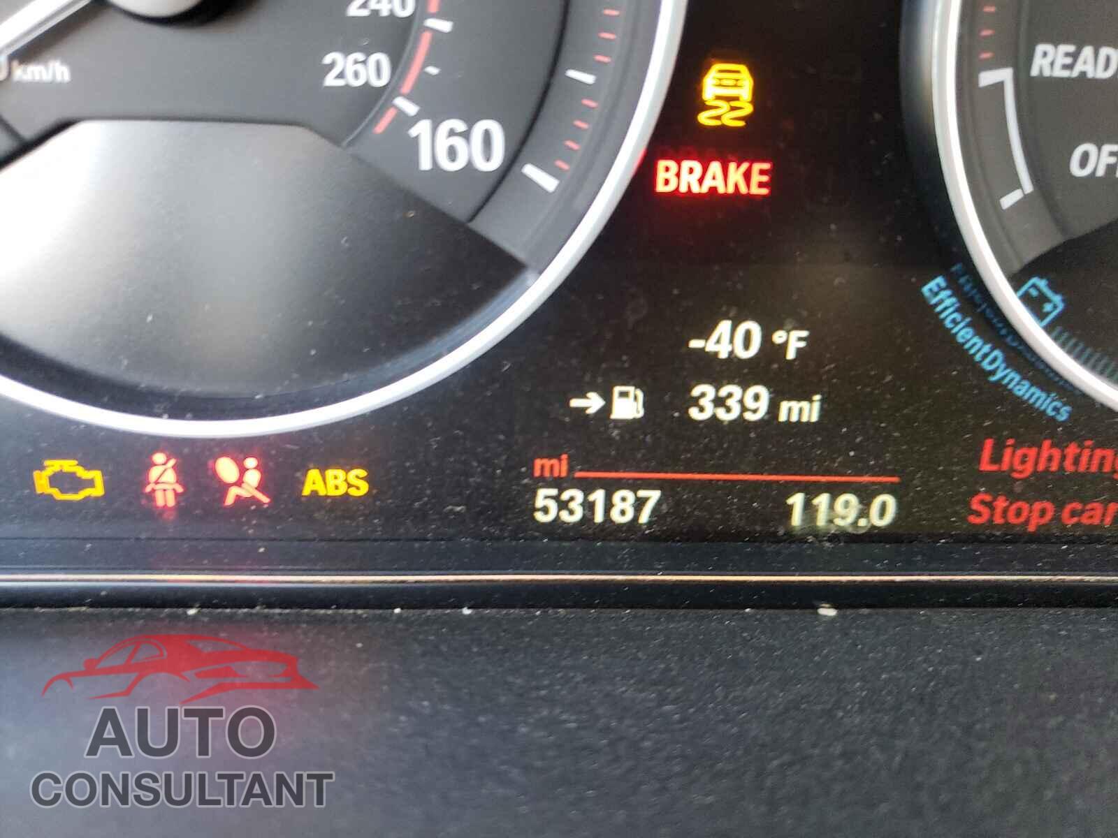 BMW 3 SERIES 2016 - WBA8E9G50GNU30213
