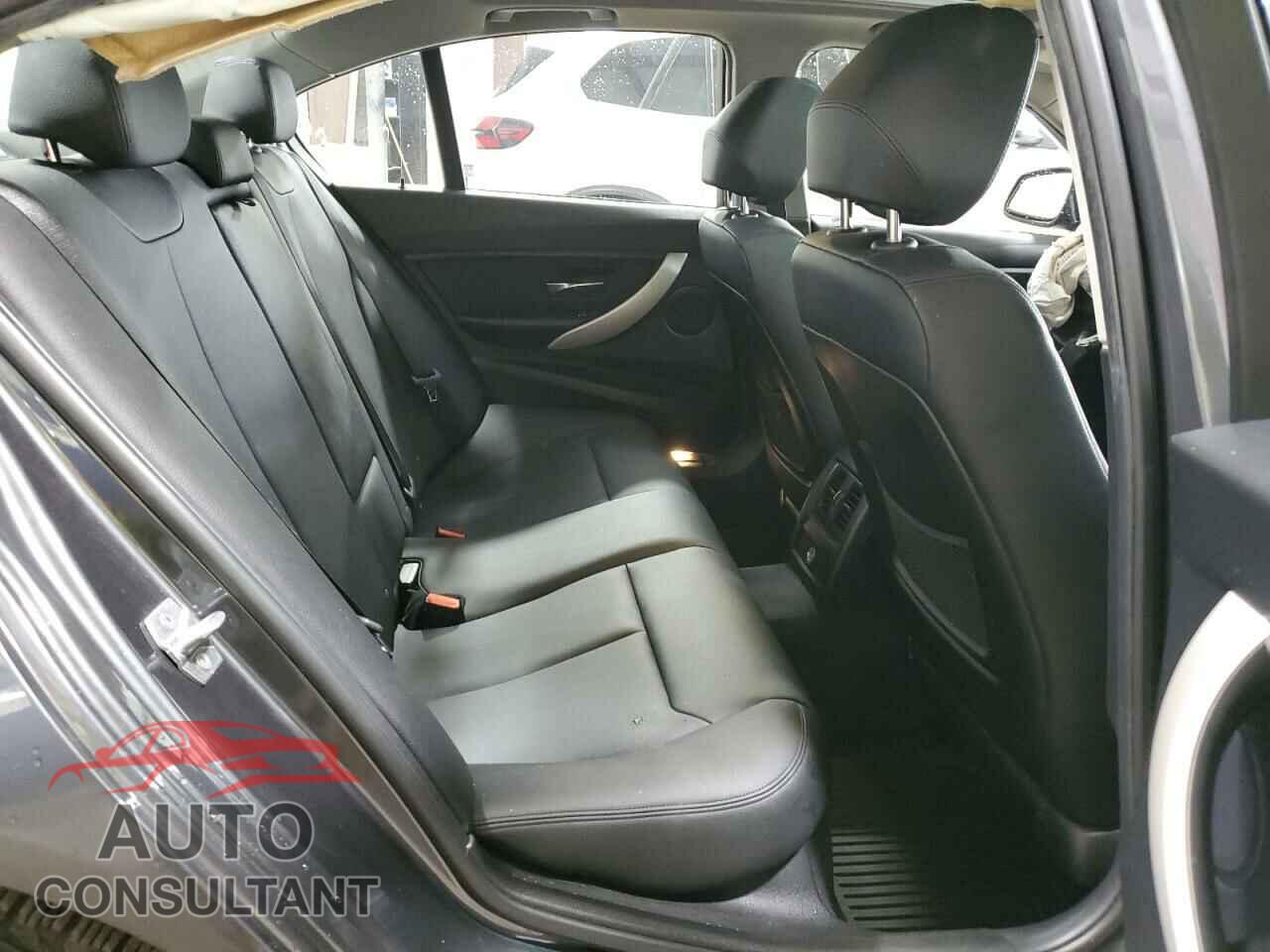 BMW 3 SERIES 2016 - WBA8E5G51GNU19438