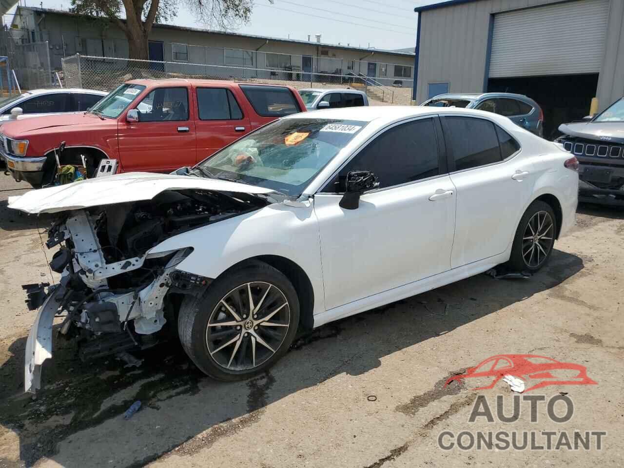 TOYOTA CAMRY 2023 - 4T1G11AK2PU132449