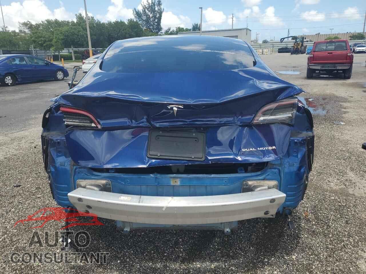 TESLA MODEL 3 2021 - 5YJ3E1EB3MF015338