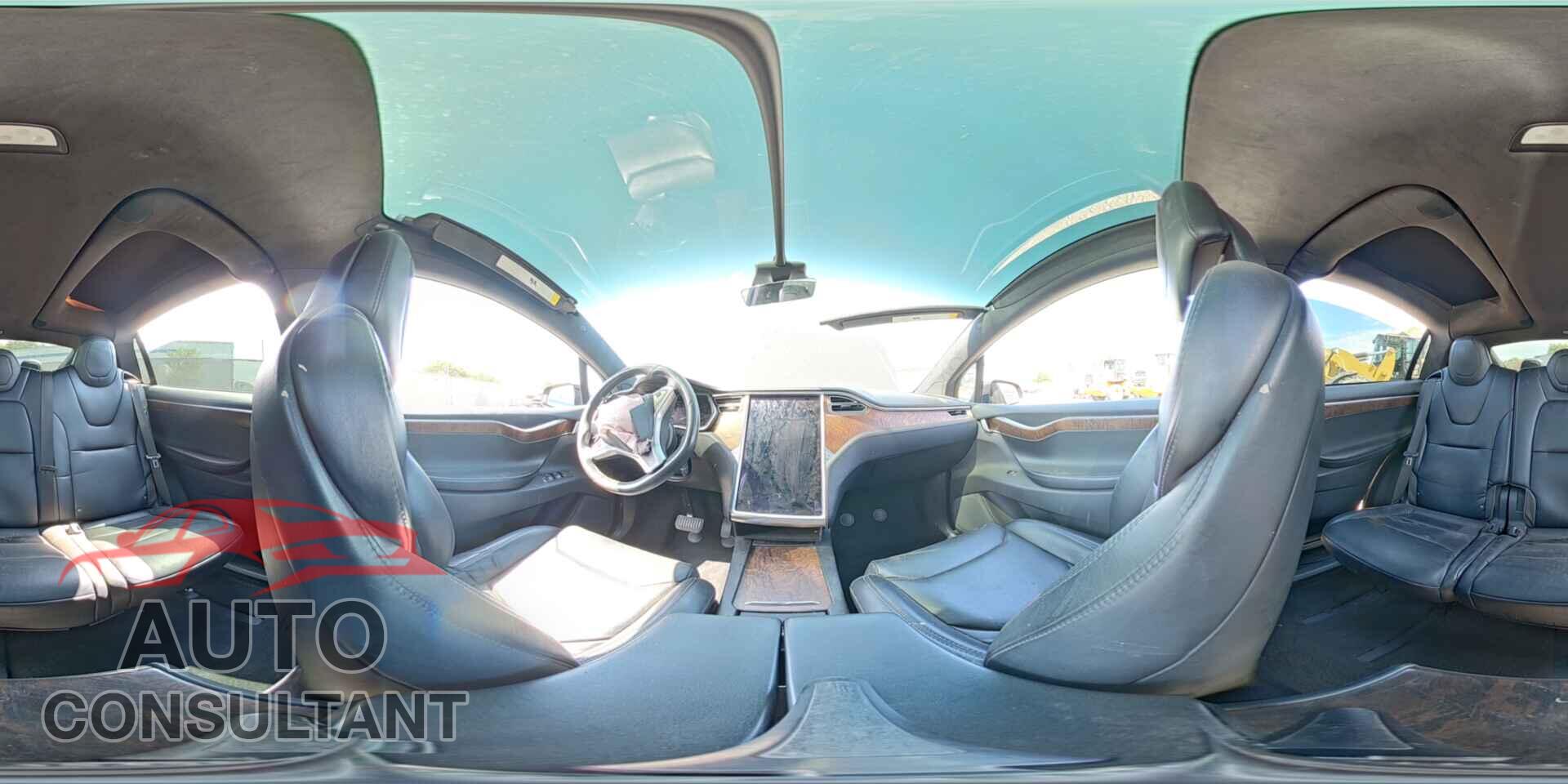 TESLA MODEL X 2018 - 5YJXCAE29JF090919