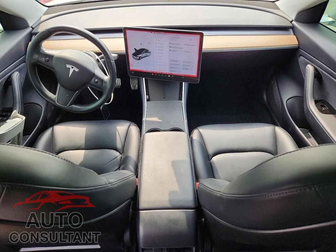 TESLA MODEL 3 2018 - 5YJ3E1EA0JF020175