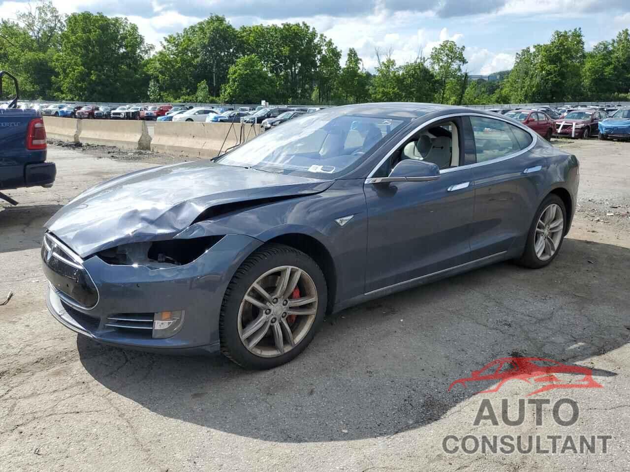 TESLA MODEL S 2014 - 5YJSA1H19EFP51356