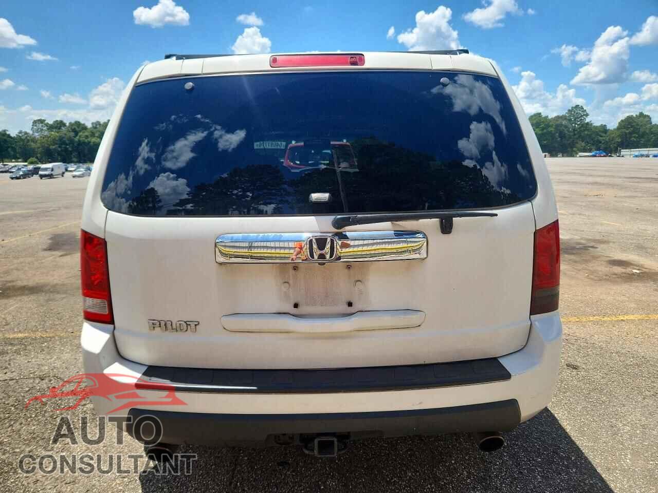 HONDA PILOT 2011 - 5FNYF3H53BB032061