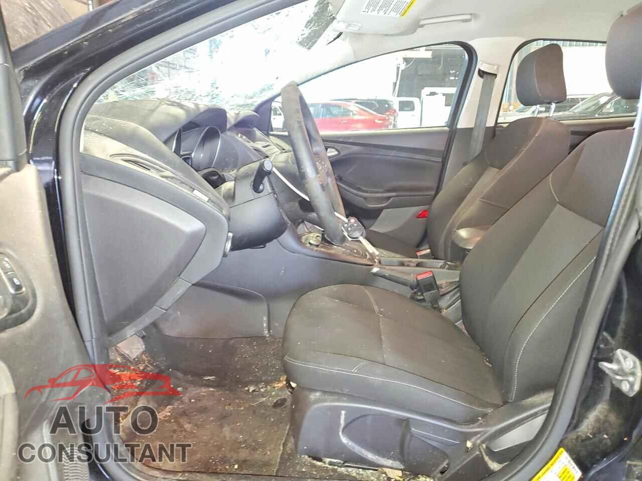 FORD FOCUS 2017 - 1FADP3F21HL348039