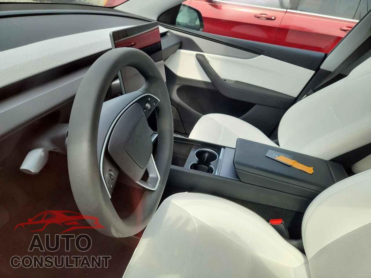 TESLA MODEL Y 2026 - 7SAYGDED7TF434040