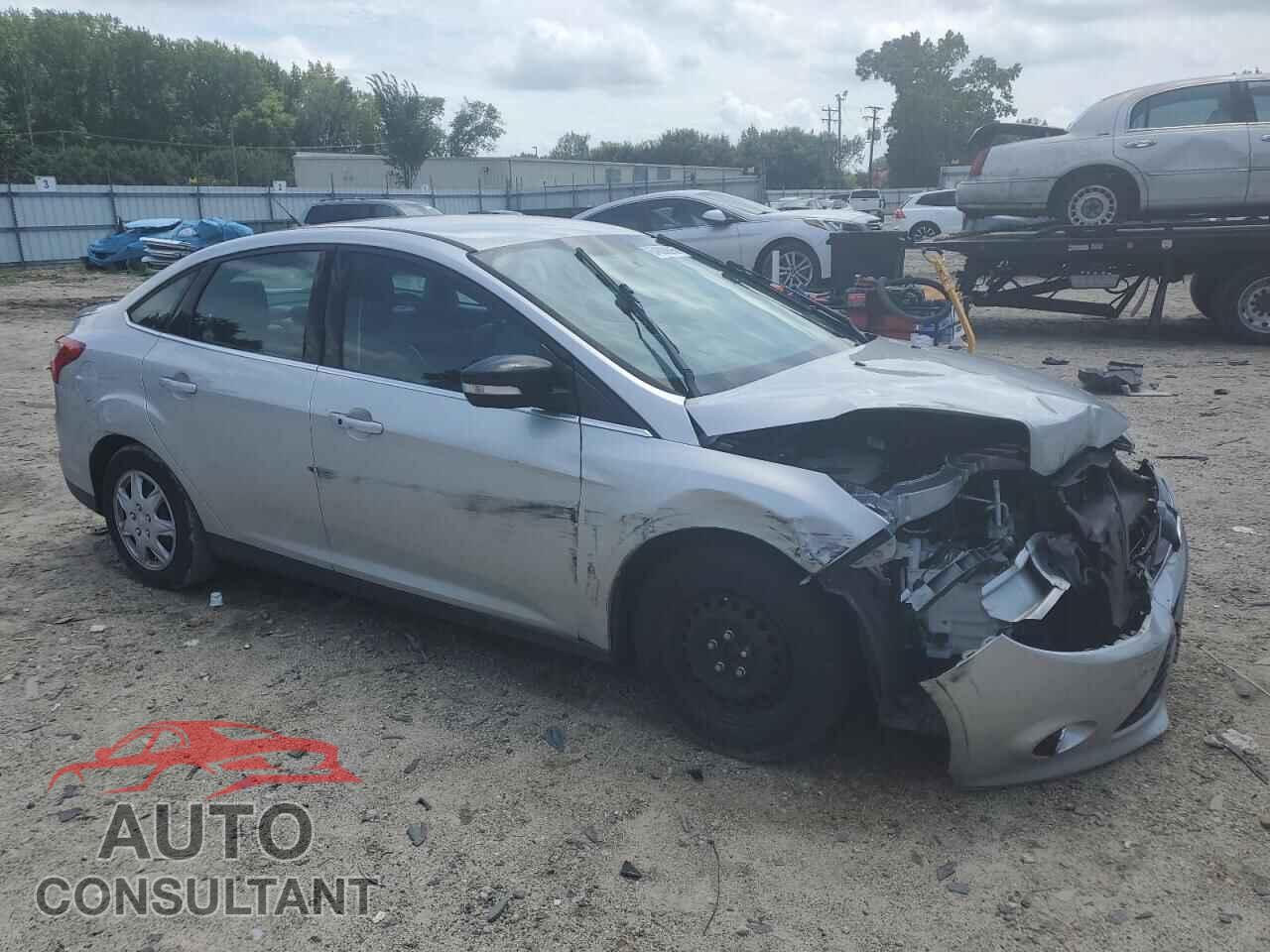 FORD FOCUS 2013 - 1FADP3J27DL382519