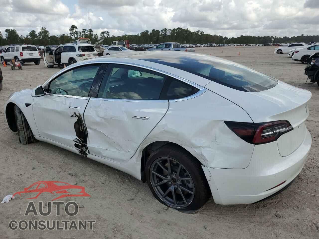 TESLA MODEL 3 2020 - 5YJ3E1EB6LF800936