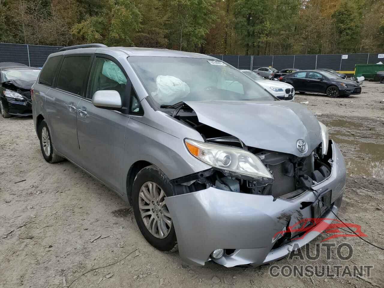 TOYOTA SIENNA 2017 - 5TDYZ3DC2HS852406