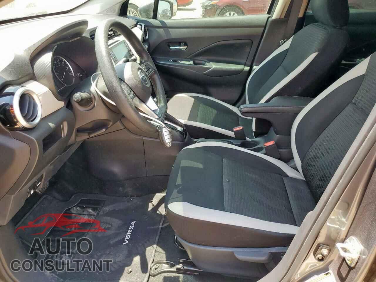 NISSAN VERSA 2020 - 3N1CN8EV2LL876340