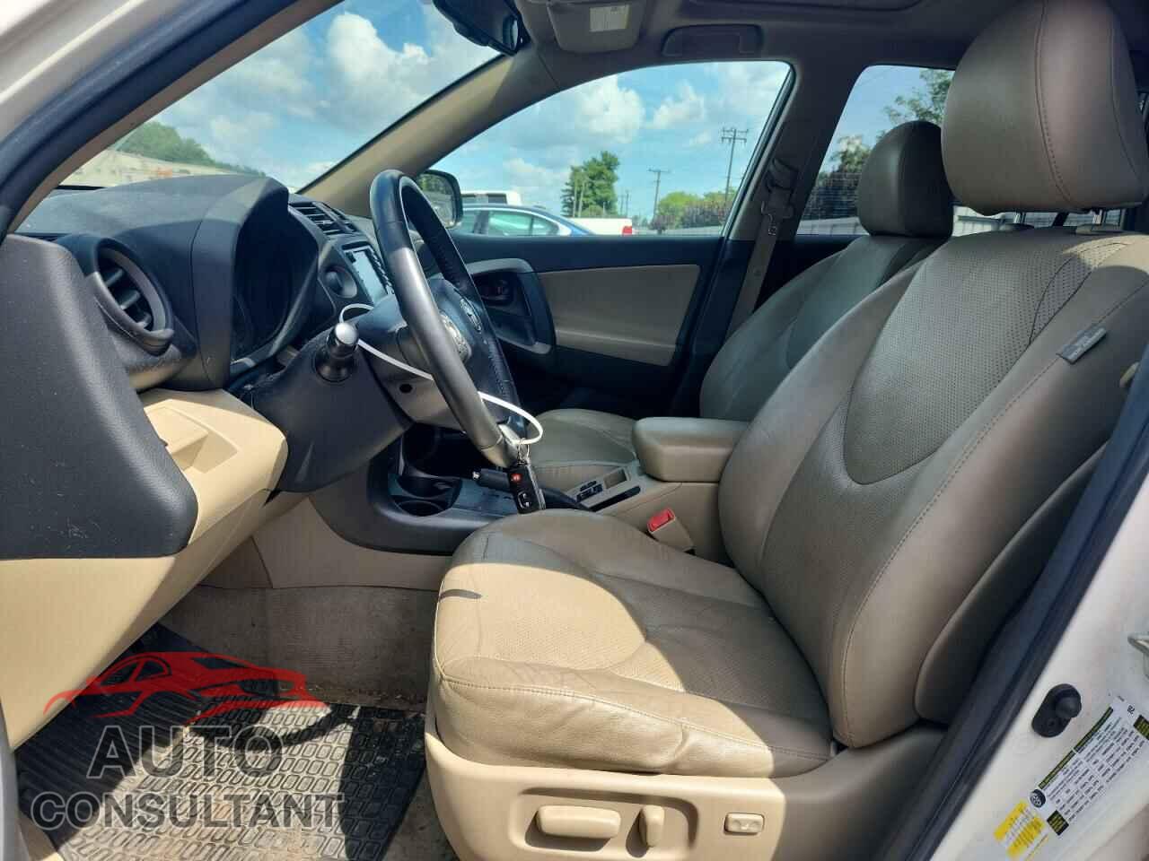 TOYOTA RAV4 2011 - 2T3YF4DV1BW088943