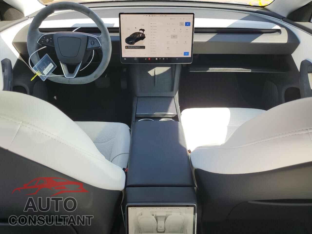 TESLA MODEL 3 2025 - 5YJ3E1EA5SF925626