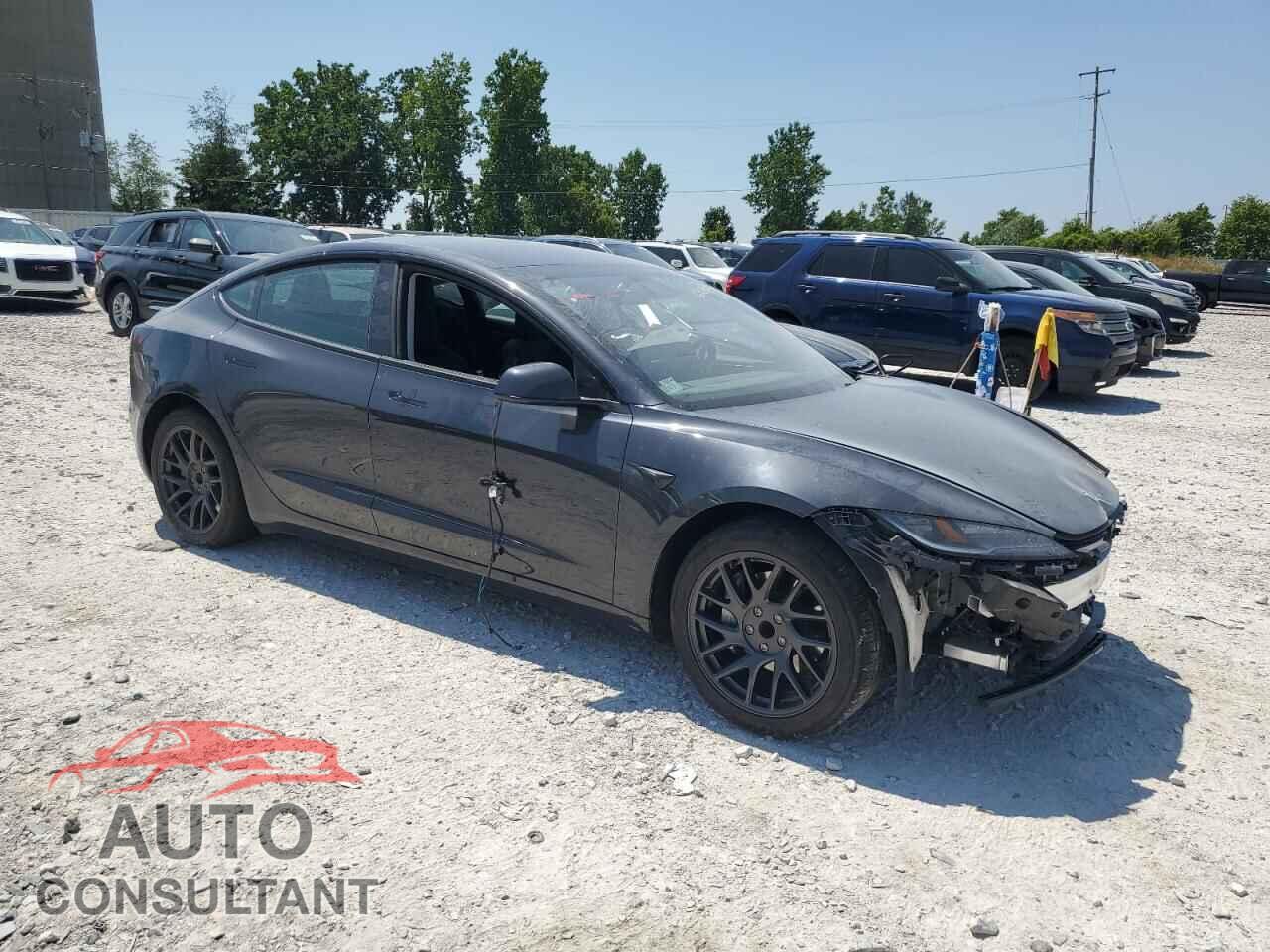 TESLA MODEL 3 2024 - 5YJ3E1EA5RF732127