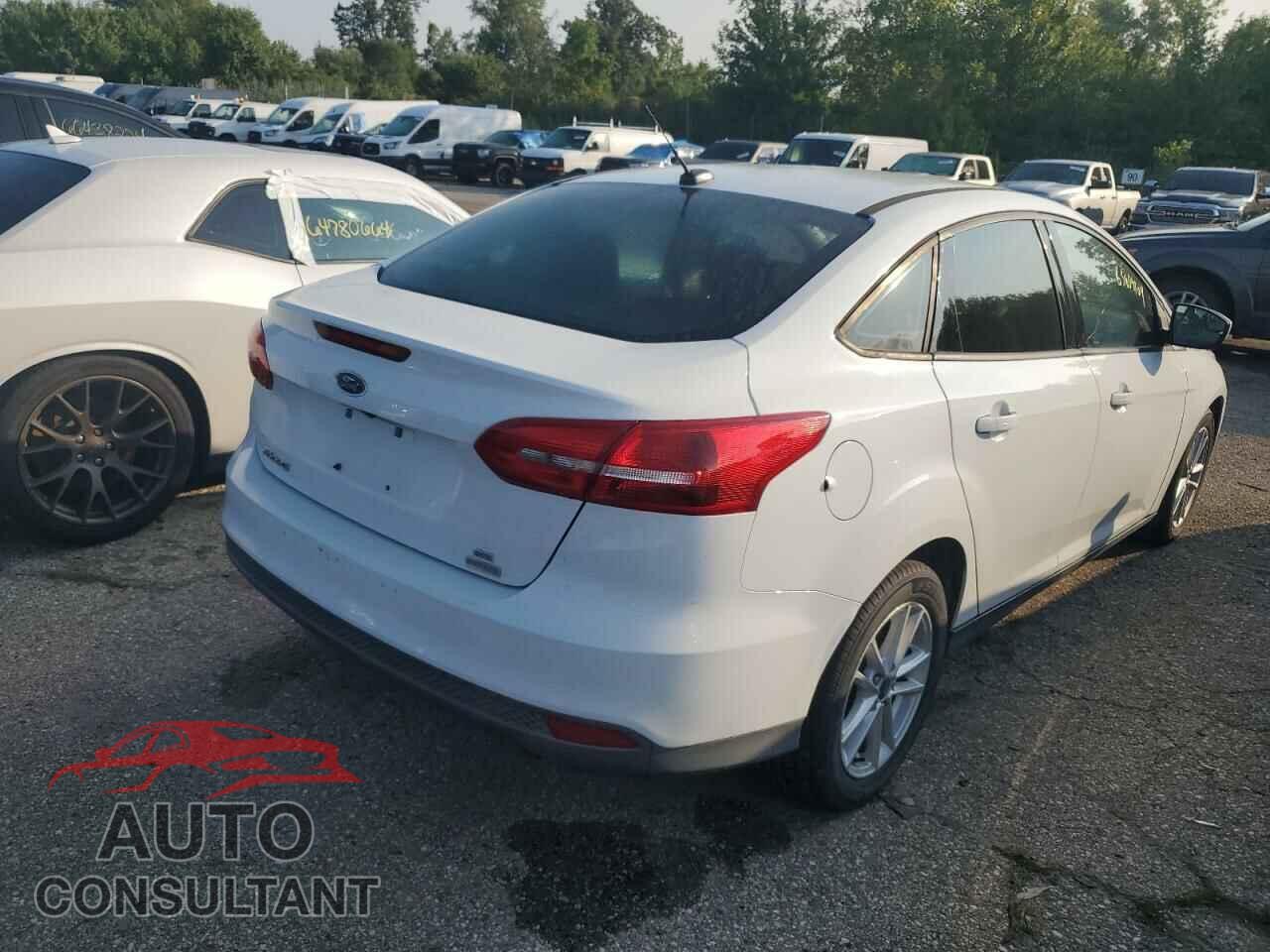 FORD FOCUS 2018 - 1FADP3FE4JL312832