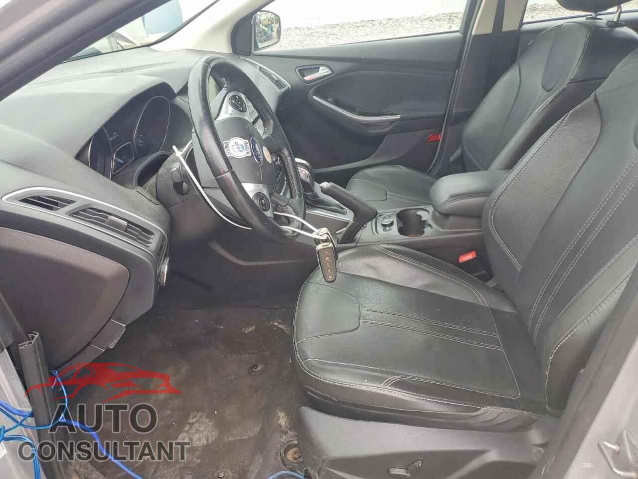 FORD FOCUS 2014 - 1FADP3N21EL245085