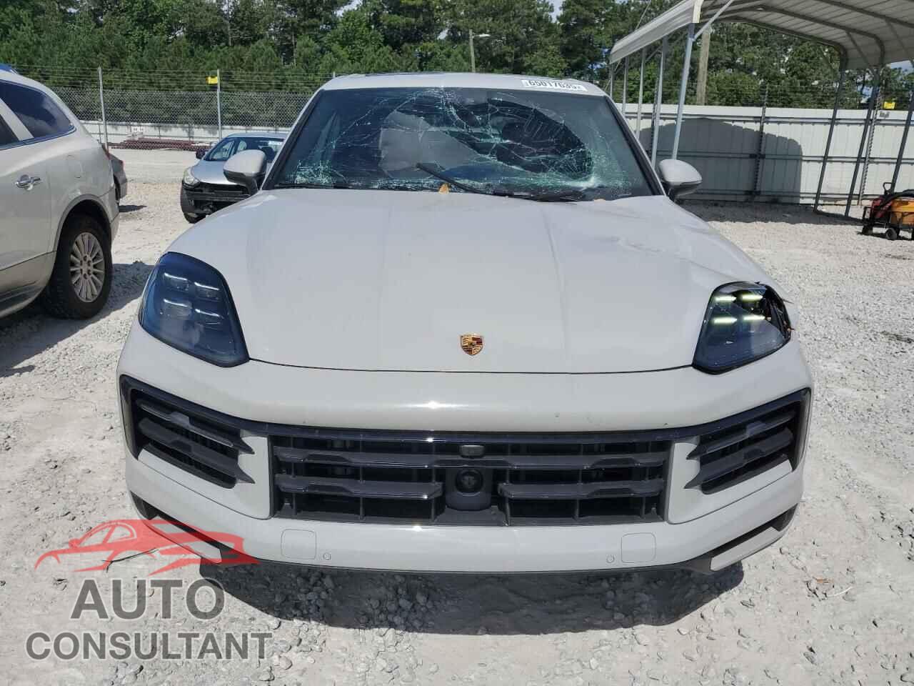 PORSCHE CAYENNE 2024 - WP1AA2AY2RDA02872