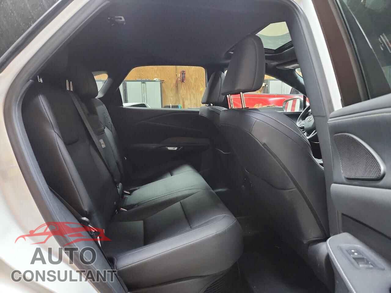 LEXUS UNKNOWN 2023 - 2T2BBMCAXPC005698