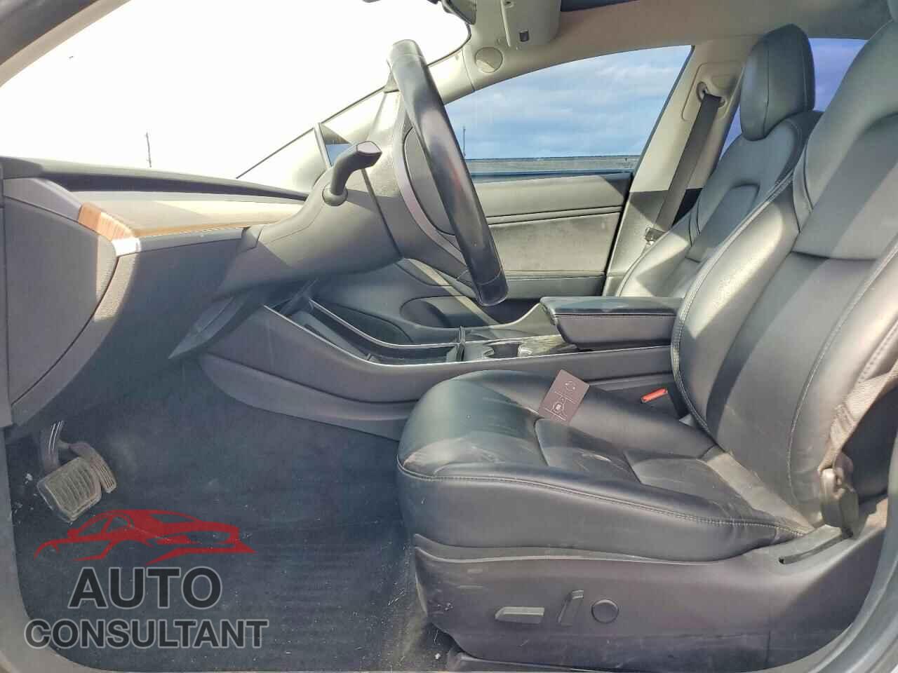 TESLA MODEL 3 2018 - 5YJ3E1EA1JF017169