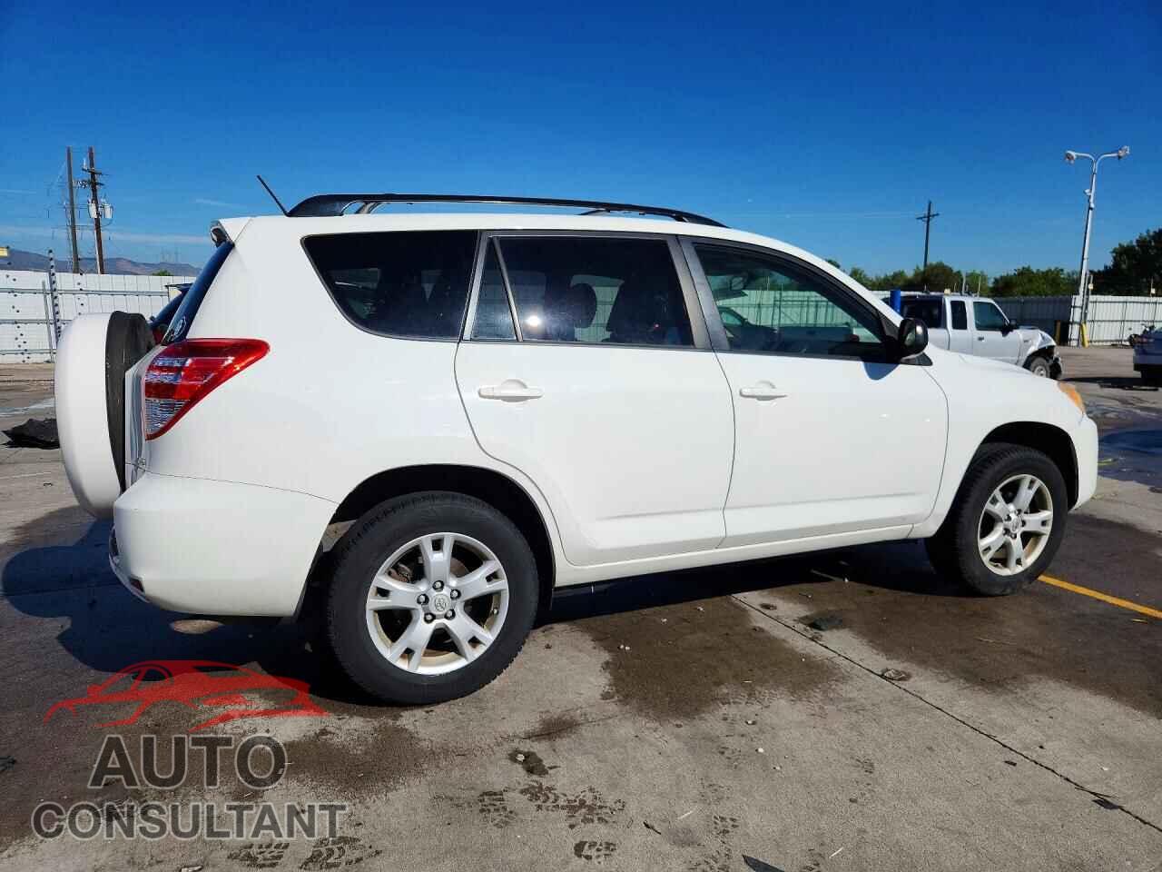 TOYOTA RAV4 2012 - JTMBF4DVXCD044699