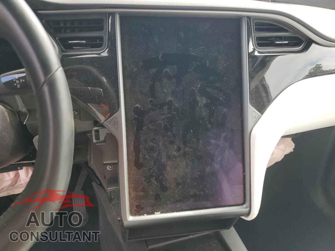 TESLA MODEL X 2019 - 5YJXCBE21KF153146