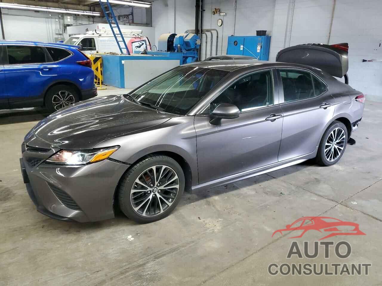 TOYOTA CAMRY 2018 - 4T1B11HK2JU559606