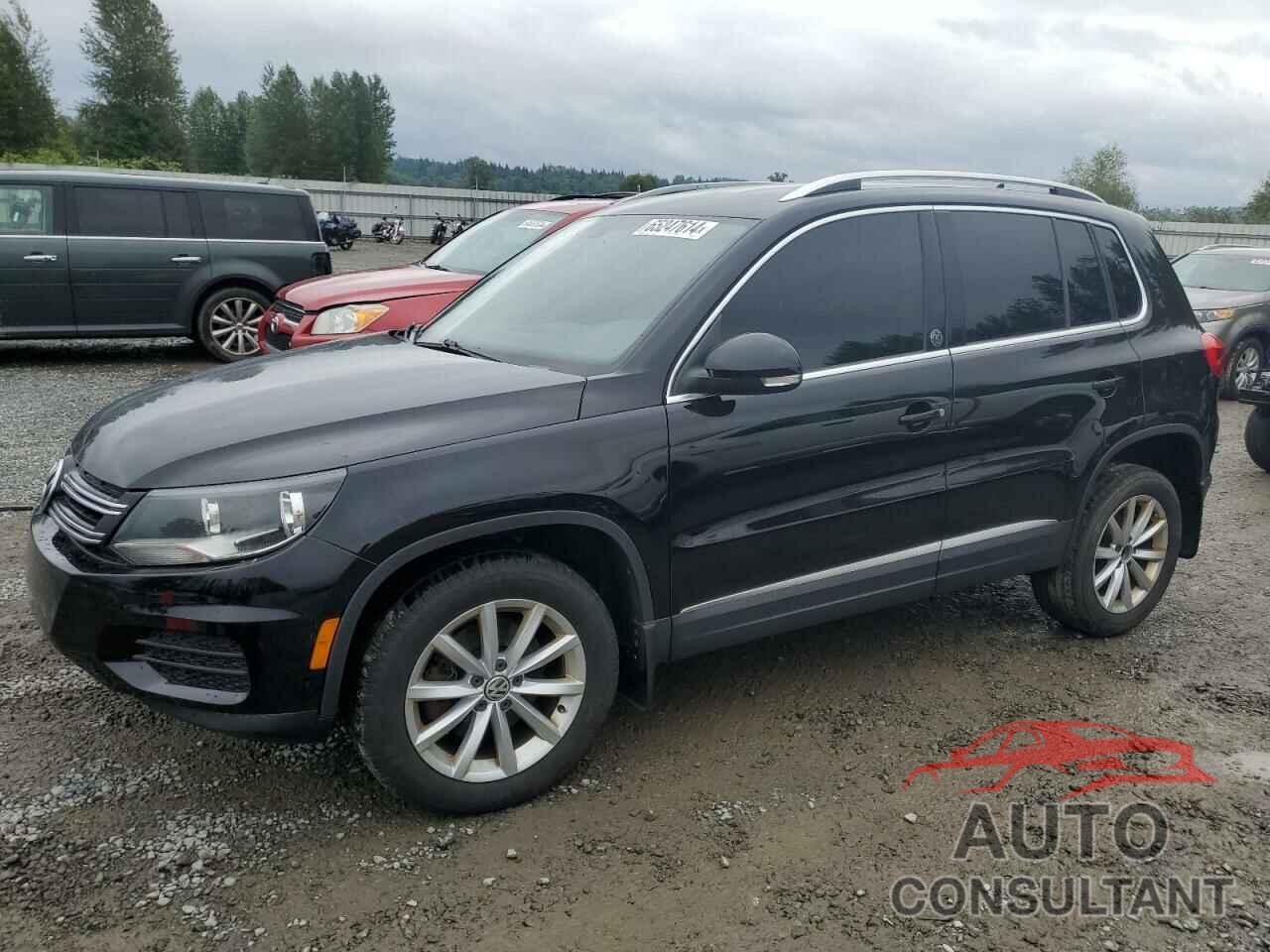 VOLKSWAGEN TIGUAN 2017 - WVGSV7AX7HK007831