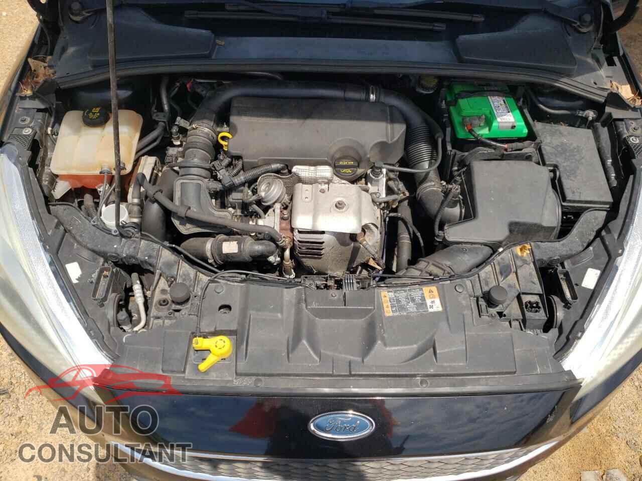 FORD FOCUS 2015 - 1FADP3FE3FL247625