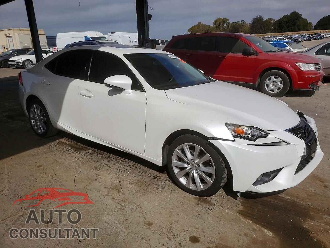 LEXUS IS 2014 - JTHBF1D22E5039240